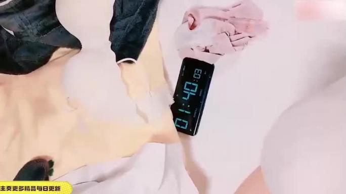 【真实破处】小萝莉穿洛丽塔就得被操 03年萌妹破处 预览截图 9