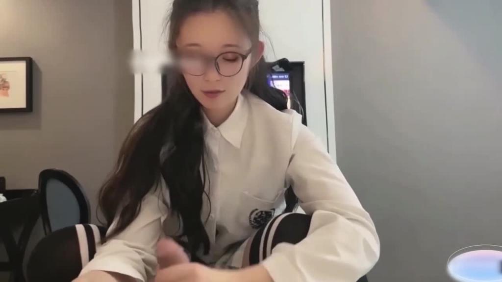 极品学院派女神，约操极品JK制服 预览截图 1