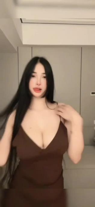 超大巨乳嫩妹 预览截图 9
