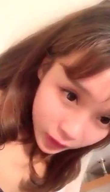 高颜值长相清纯萌妹子KIKI第二部 自慰高潮喷水逼逼无毛很是诱惑 预览截图 7