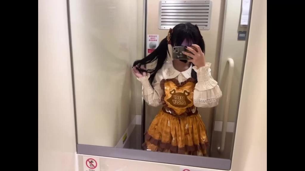 娇小乖巧萝莉,各种COS各种草 预览截图 9