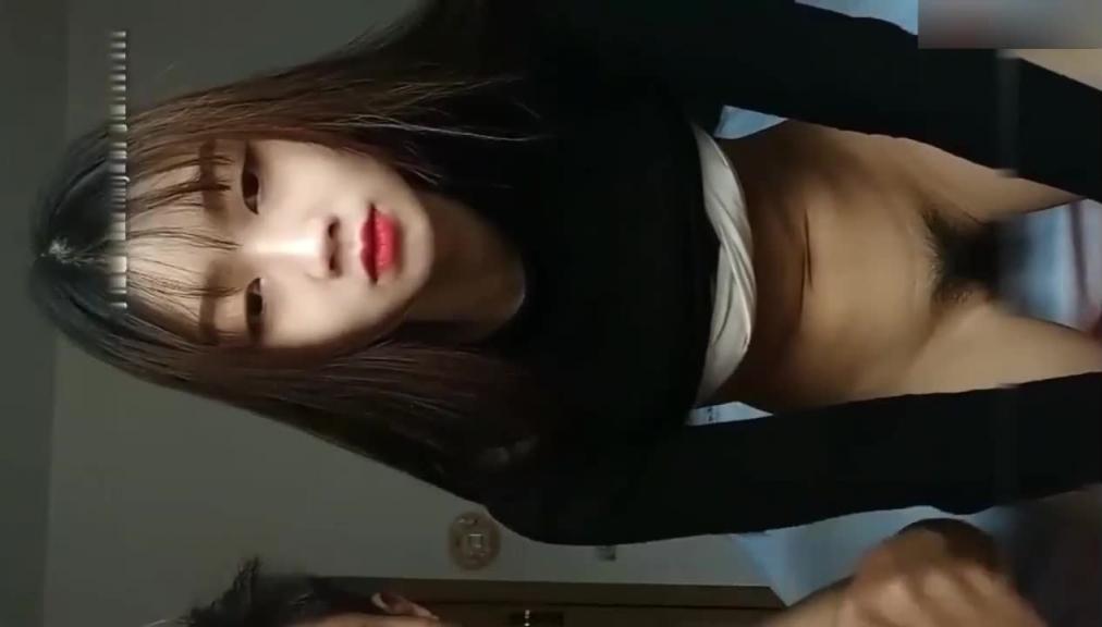 超姐弟乱伦,爸妈出去玩换妻姐弟俩在家搞乱伦 预览截图 4