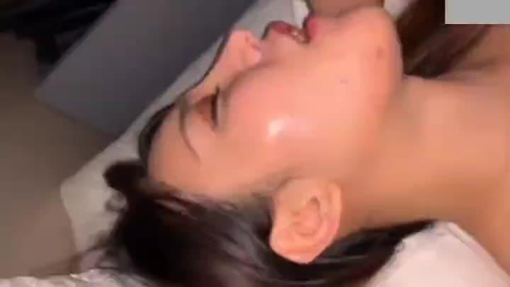 变态男把性感美女操的屎汤粪便都出来了 预览截图 8