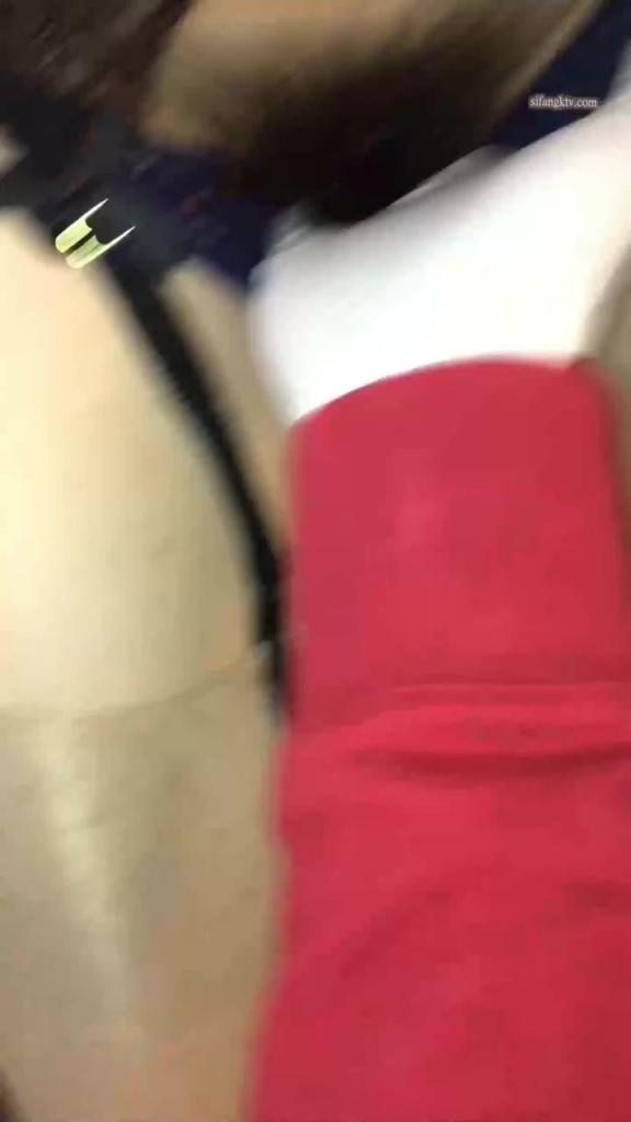 网曝热门事件,江大校花「林雅儿」不雅私拍黑丝美足商场试农间口爆 预览截图 1