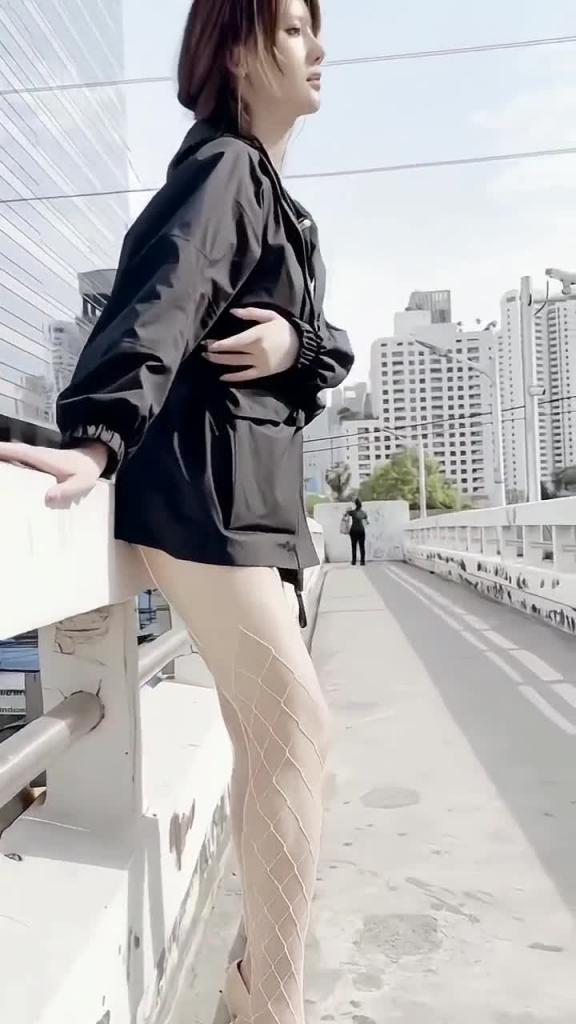 网红阿朱户外露出 预览截图 9