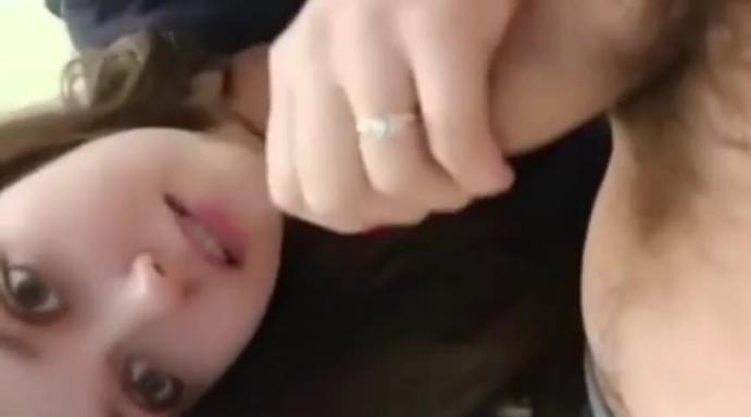 《国外探花》攻略大神双飞两个俄罗斯小嫩妹俄罗斯美少女 预览截图 3