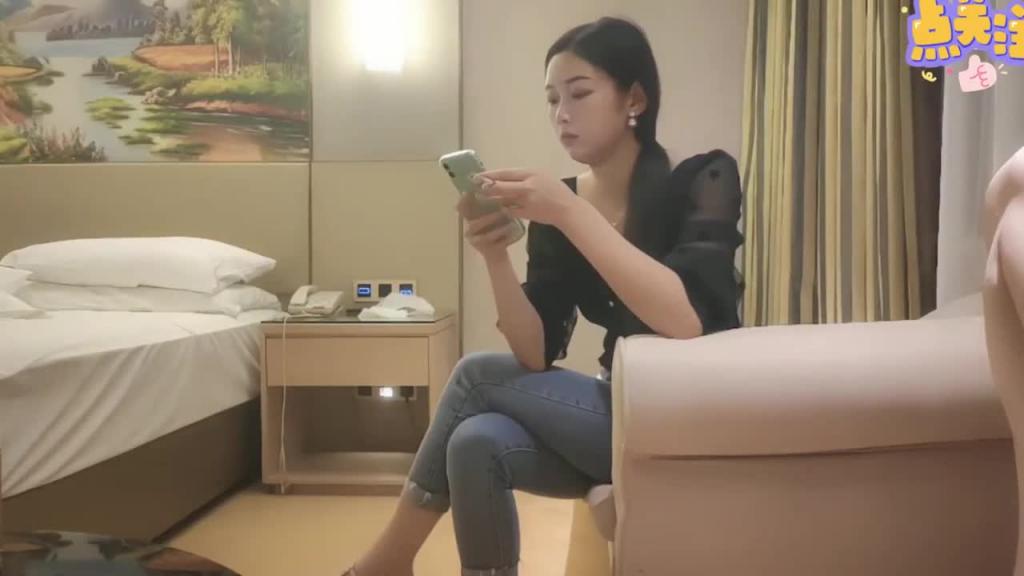气质御姐人妻长腿牛仔裤沙发上半脱牛仔裤后入淫荡火翻天 预览截图 11