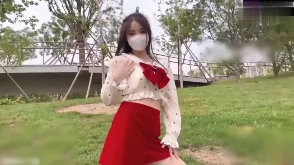 超高颜值【苏美奈】女神极品爆乳鲜嫩美穴貌美尤物 预览截图 1