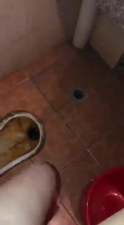 后入小屁股下次要无套操她 预览截图 6