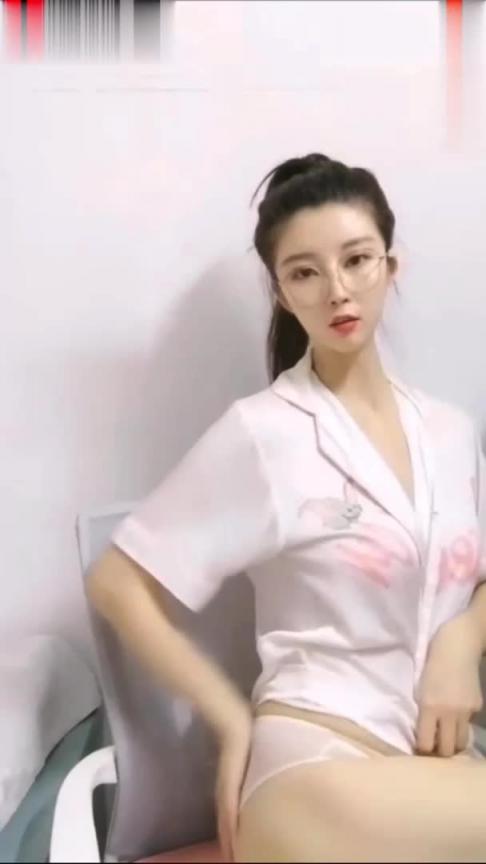 【海航空姐李婷】明星气质女神极品美胸尤物轻松撩射你 预览截图 2