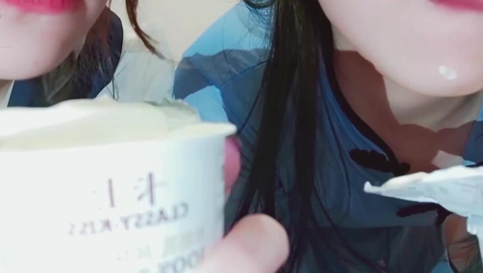 网红美少女大尺度会员新作-百合双飞 预览截图 2