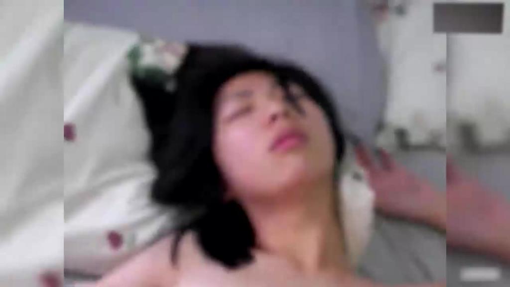 重磅泄密姐夫乱伦-畜生姐夫一遍遍的内射小姨子 预览截图 3