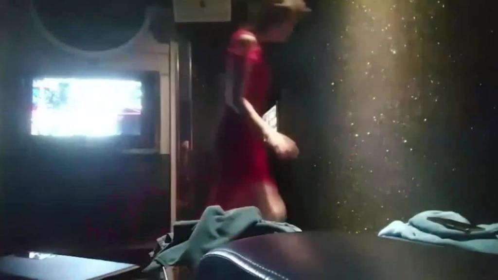 【按摩系列】正规按摩勾搭极品良家人妻 被老哥无情内射骚逼灌满精液 预览截图 4