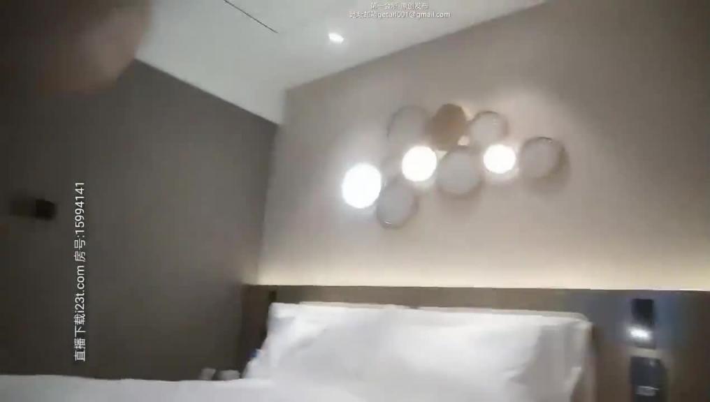 欧美身材混血脸孔~操起来大奶晃动不停真性感 预览截图 1