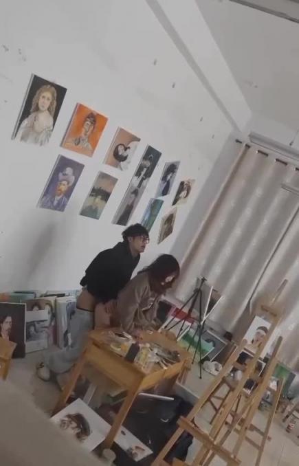 山东烟台画室学生激情啪啪 预览截图 5