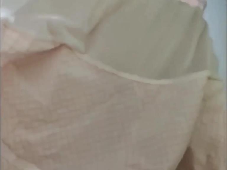 【兄妹乱伦】为妹妹配备遥控跳弹商场+公厕+车震+内射全套操遍了 预览截图 3