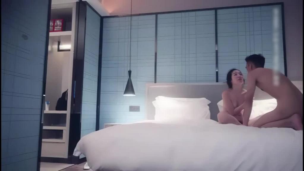 气质性感少妇,沙发舔奶隔着内裤摸逼 预览截图 11