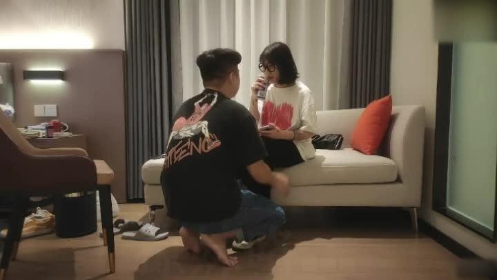 学院派纹身女,遭鸡头电催无能怒吼哈哈 预览截图 1