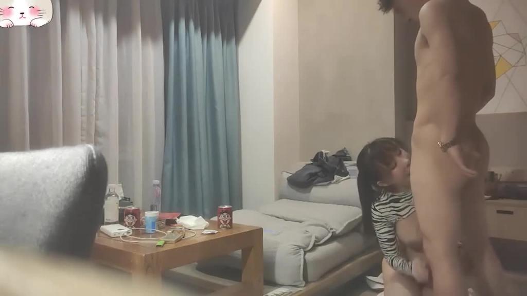 你这逼里有味儿,约操大胸兼职人妻 预览截图 3