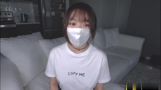 玩偶姐姐男友说穿着 JK 做饭更美原来都是骗我的就是想操我的借口 预览截图 3