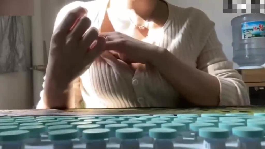 反差人妻母狗不雅自拍喜欢被调教羞辱 预览截图 4