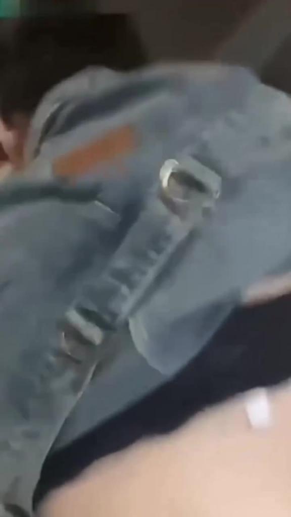 【兄妹乱伦】父母不在家，颜射清纯白奥美，最新泄密湖南高中兄妹乱伦！ 预览截图 10