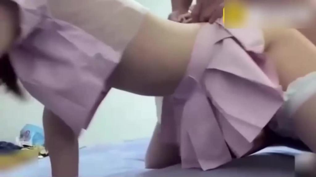 女神小桃 粉色 JK 护士服隔离勾搭，被小哥无套内射 预览截图 4