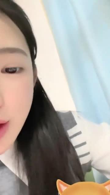 大二校花稀缺资源，教室露出、 刺激上课脱掉内裤玩穴、爆乳G奶高清 预览截图 12