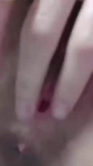 气质酷似王菲的森系美女王歆瑶口味稍重喜欢被调教虐操 预览截图 2
