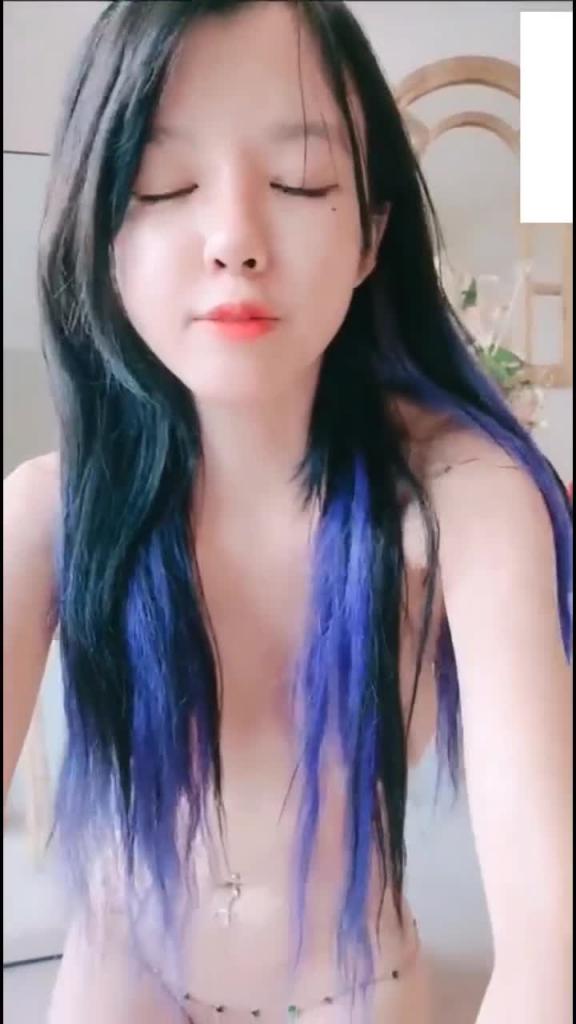 【直播间300w人】长腿美女激情大秀。 预览截图 7