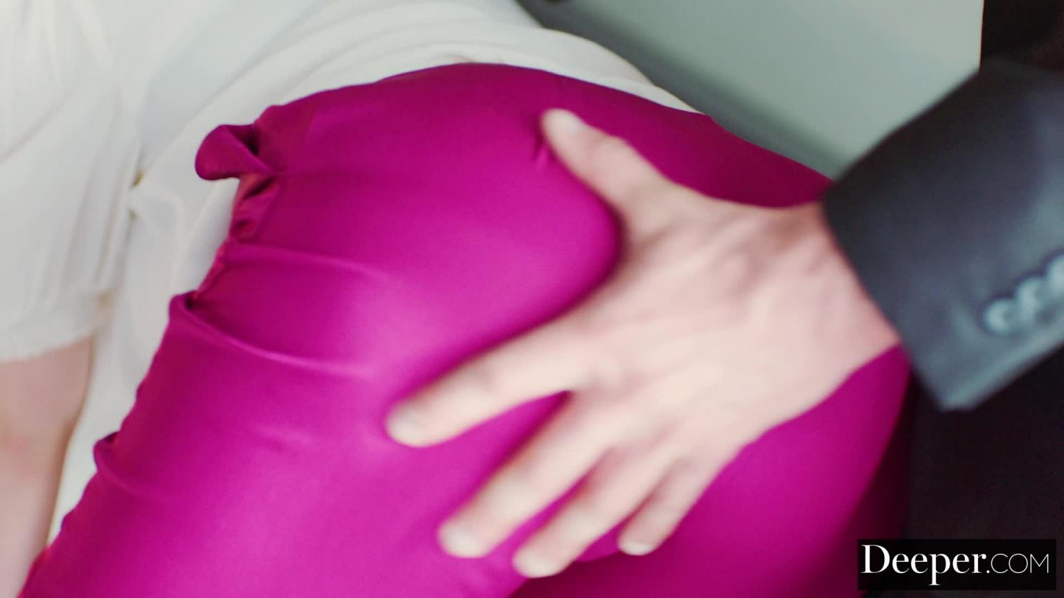 当一个女人发现她的男人一直在兼职色情小说家时，她找到了一种方法来揭露他的黑暗面。 预览截图 1