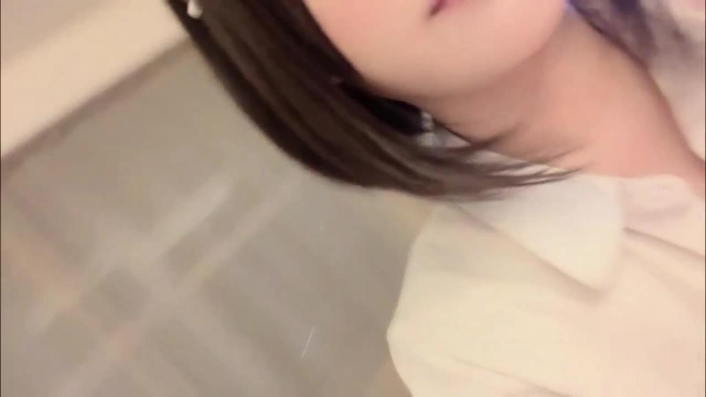 JK萝莉用玩具填满小穴 预览截图 2