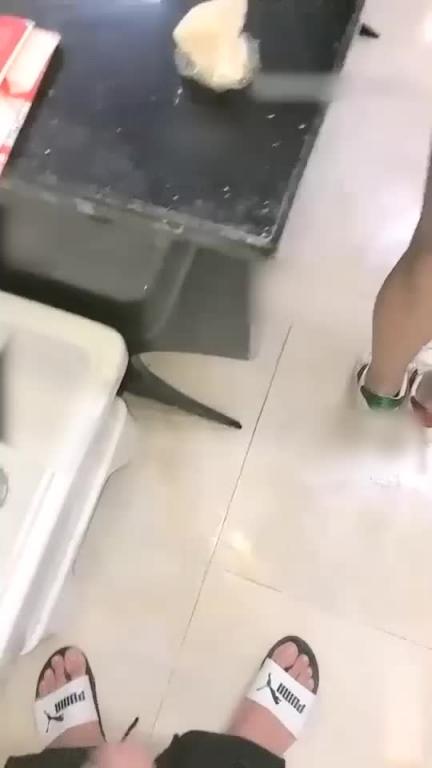 【公厕操逼】高中生太饥渴，公共厕所内射高中学妹小萝莉 预览截图 12