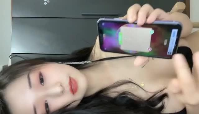 【网红大秀】抖音妩媚颜值女神一尽情性爱私密流出 预览截图 10