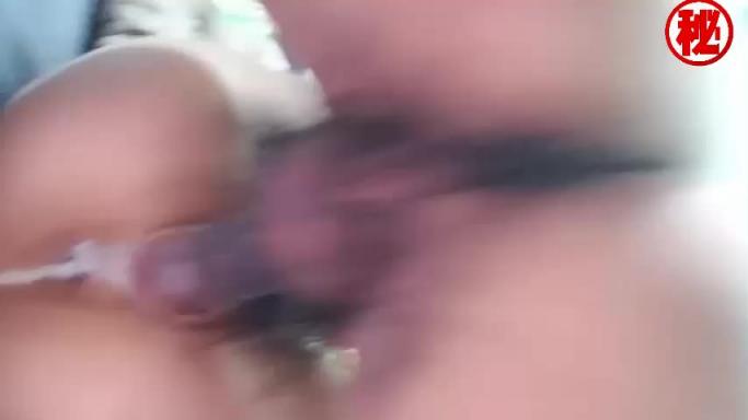 【高中生乱交】小混混勾搭三个小萝莉出租屋乱交内射吞精 预览截图 5