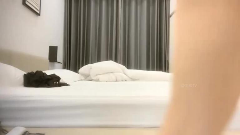 【勾搭良家】勾搭齐逼短裙饥渴良家，背着男朋友网聊约炮 预览截图 8