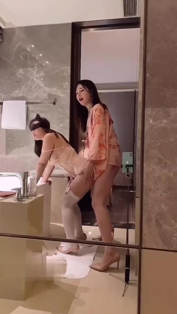 【万人求系列】最近很多粉丝发私信想看伪娘操美女的_精选高颜值妹子被伪娘无套内射 预览截图 12
