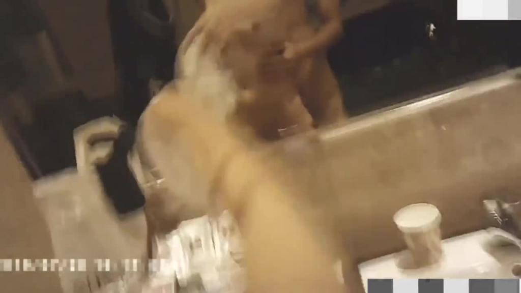 网曝热门事件出演过几部戏的高颜值大眼睛美少女大奶子帅吟声好听 预览截图 5