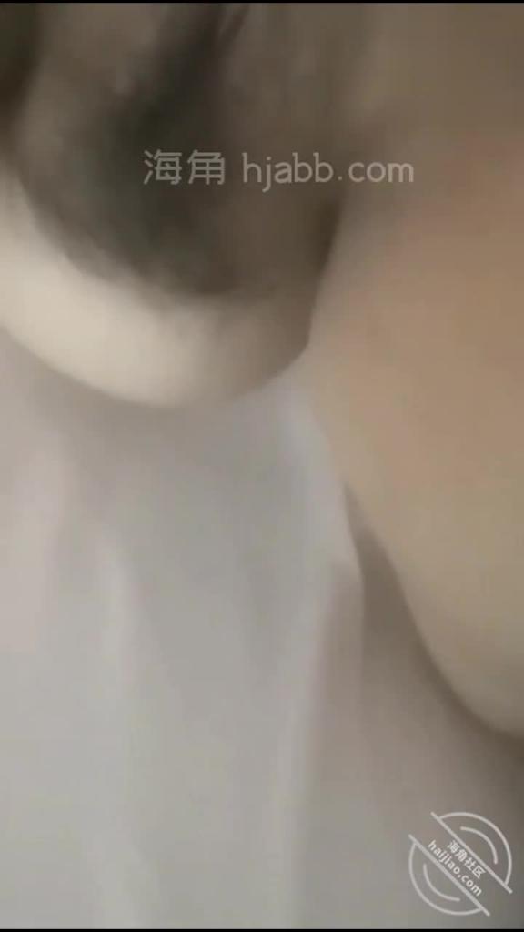 牛B大神《家庭乱伦》老婆怀孕了把已经离异还有几分姿色的岳母和小姨子拿下 预览截图 10