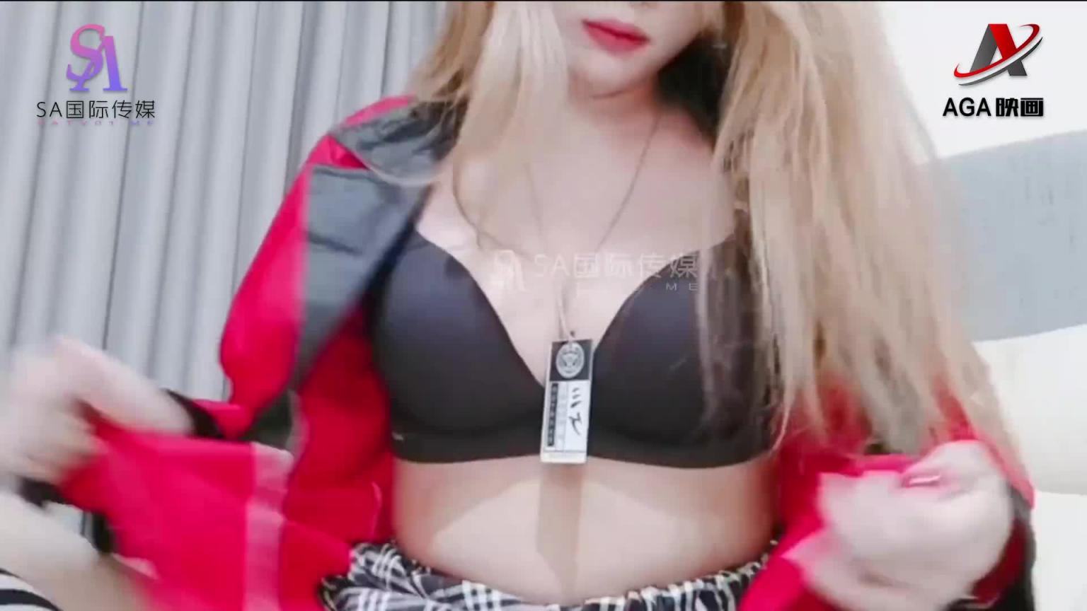 AGAW562:角色扮演的女孩戏弄她的假鸡巴 预览截图 2