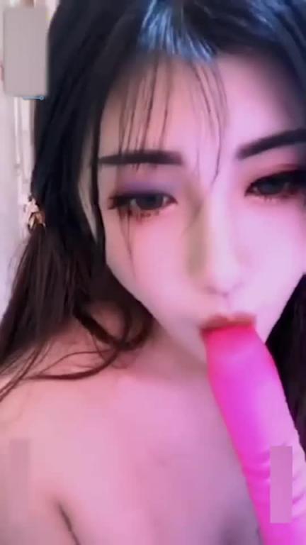 【极品泄密】抖音高颜值女神『蔓笙』反差婊淫荡喷水视频流出 预览截图 7