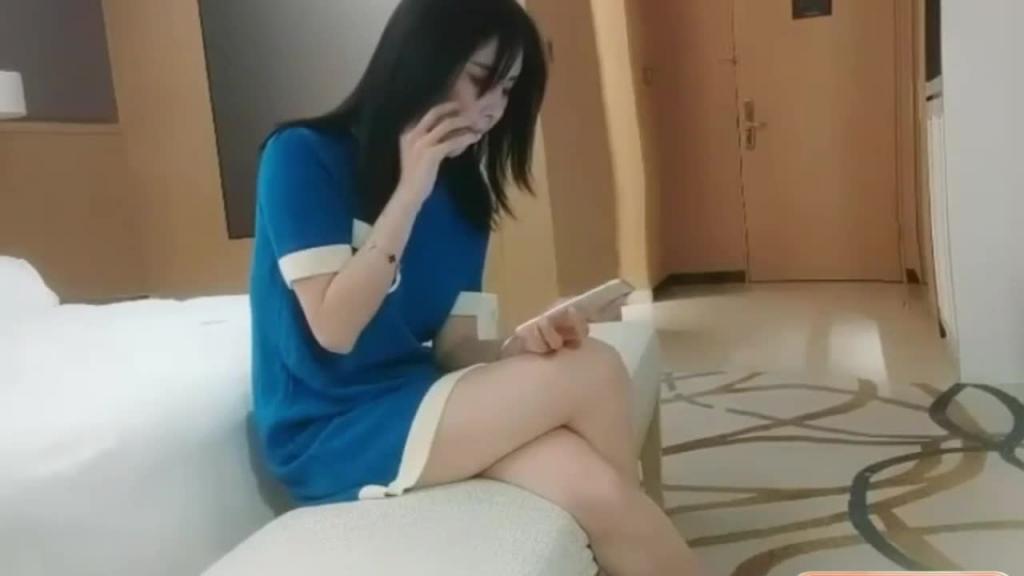 【探花】午夜寻欢作乐约高颜值KTV小姐酒店啪啪,抠逼舔吊玩弄一番快速抽插坚持不住了 预览截图 1