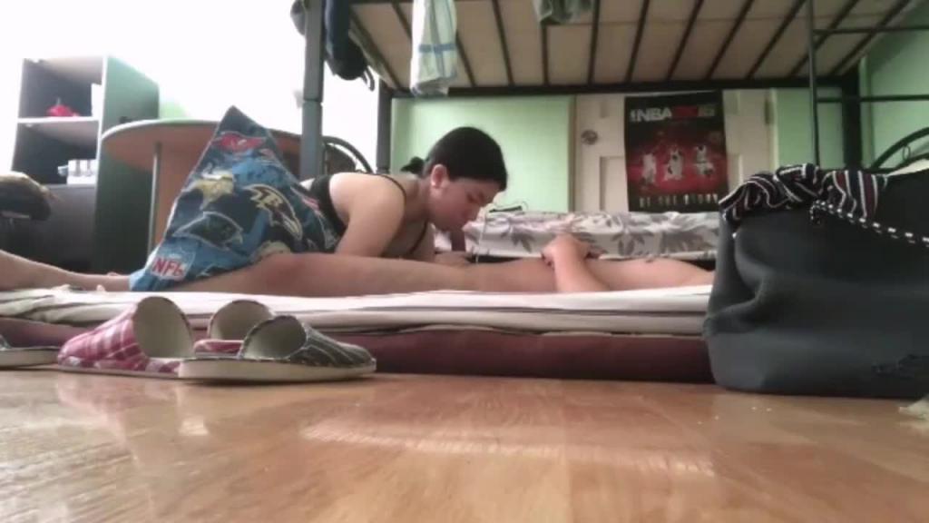 偷上室友女友还录下来收藏 预览截图 3
