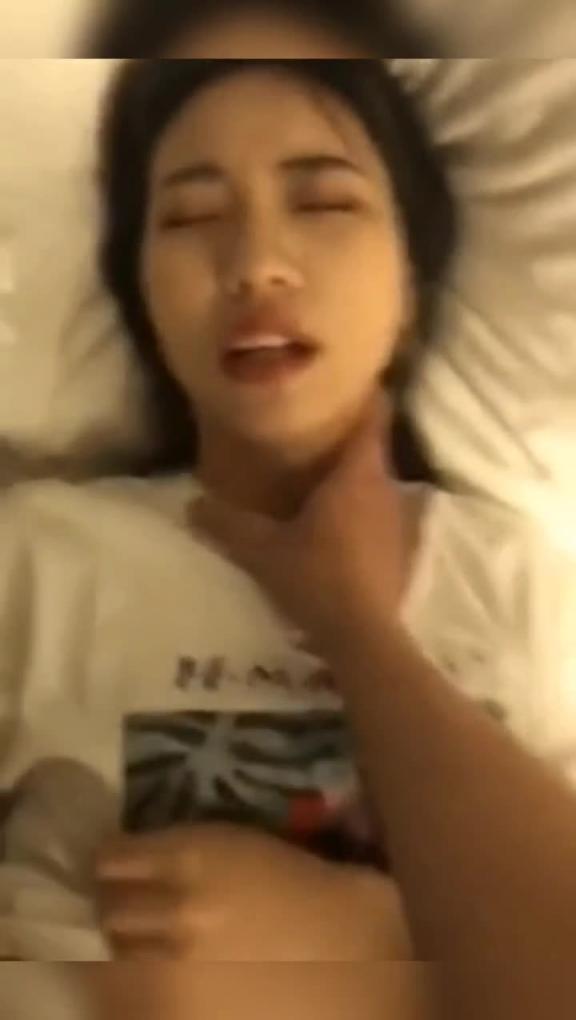 约炮大三学姐 预览截图 4