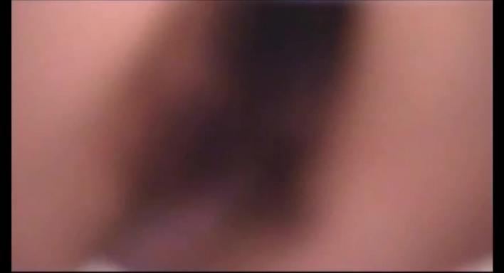 超刺激偷拍十二位美女上厕所尿尿全部有露脸 预览截图 5