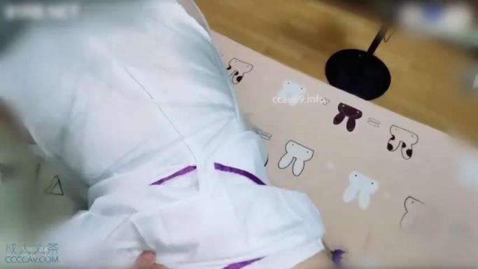 芽芽COS艾米利亚 肆意玩逼 无套内射 预览截图 9