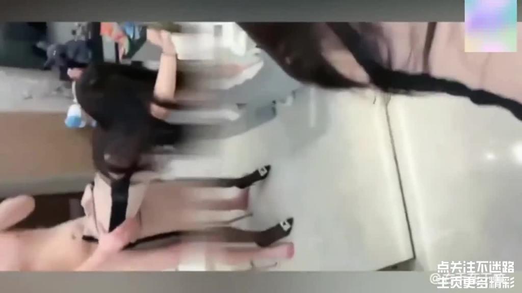 【反差调教精选】极品高颜值空姐,性感黑丝最强性爱调教视频流出! 预览截图 7