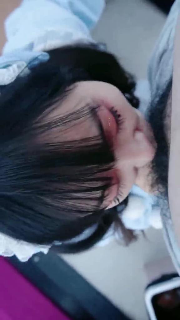 【极品萝莉-户外性体验】调教玩操制服萝莉小母狗，电影院做爱，摩天轮口爆，网吧JK跪舔，车震口爆，高清 预览截图 9