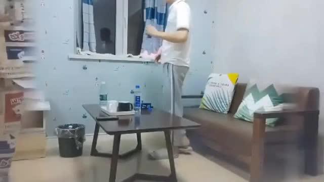 母子乱伦完整版妈妈在家穿睡衣勾引儿子打炮 预览截图 1