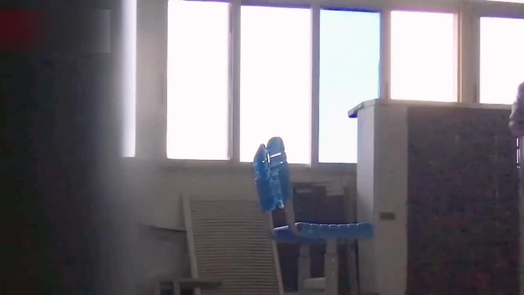 【莆田六中走廊门】学校走廊做爱被发现也不着急穿衣服 猎奇 预览截图 11